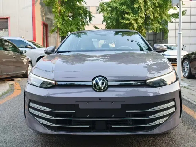 Volkswagen Lavida — Фото автомобиля 2