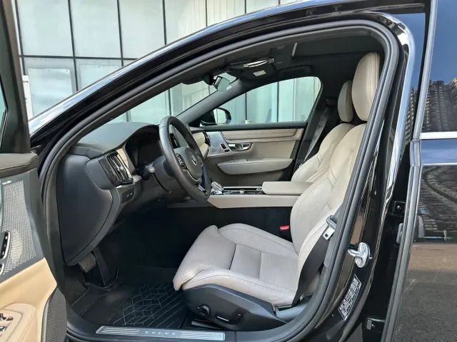 Volvo S90 — Фото автомобиля 8