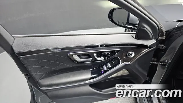Mercedes-Benz S-Class — Фото автомобиля 21