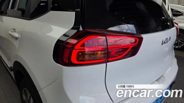 Kia Niro Niro Plus Air — Фото автомобиля 19