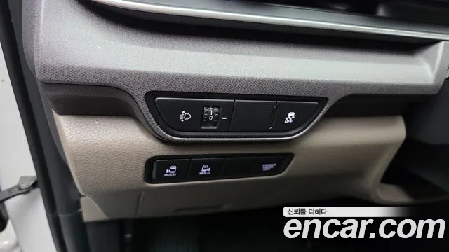 Kia Carnival Generation 4 — Фото автомобиля 29