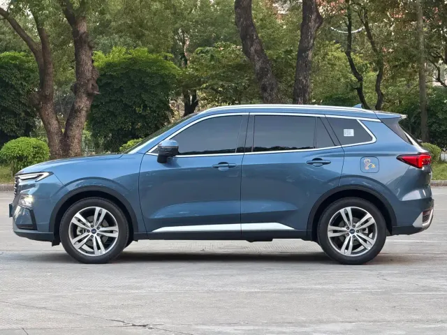 Ford Lingrui — Фото автомобиля 4