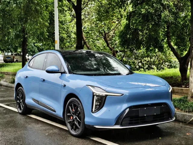 IM Motors LS6 — Фото автомобиля 3