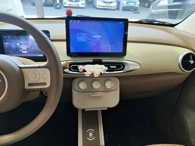 Wuling Hongguang Mini EV — Фото автомобиля 12