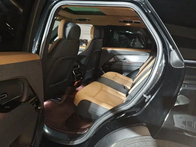 Land Rover Range Rover Sport — Фото автомобиля 7