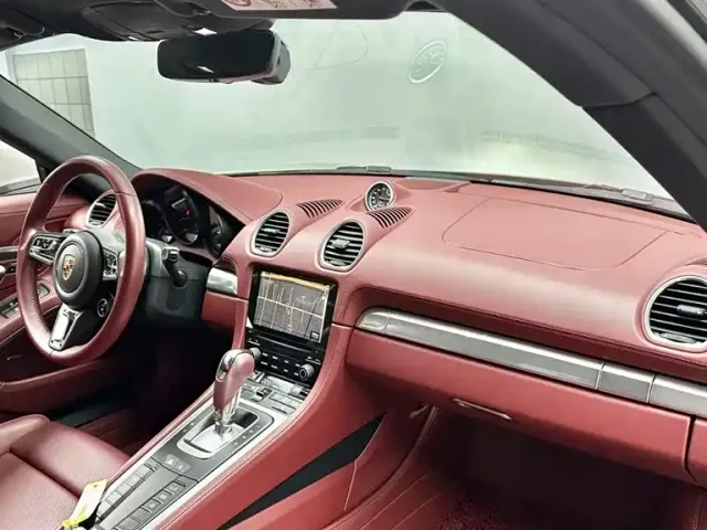 Porsche 718 — Фото автомобиля 13