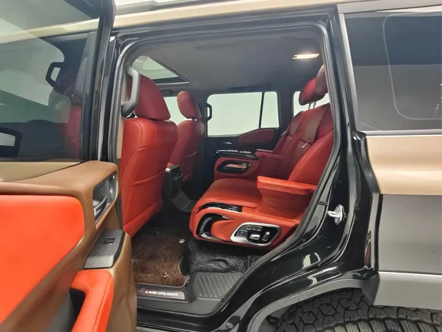 Toyota Prado — Фото автомобиля 7