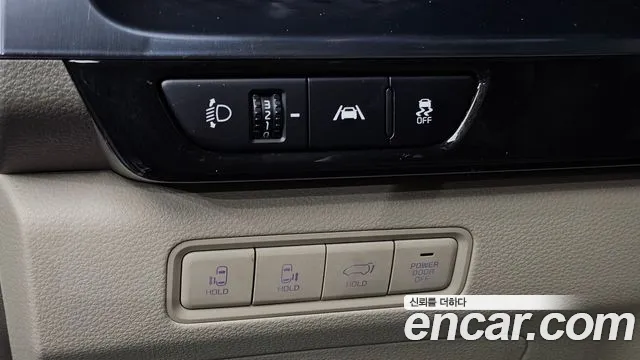 Kia Carnival 4th Gen — Фото автомобиля 30