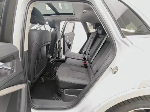 Audi Q3 — Фото автомобиля 10