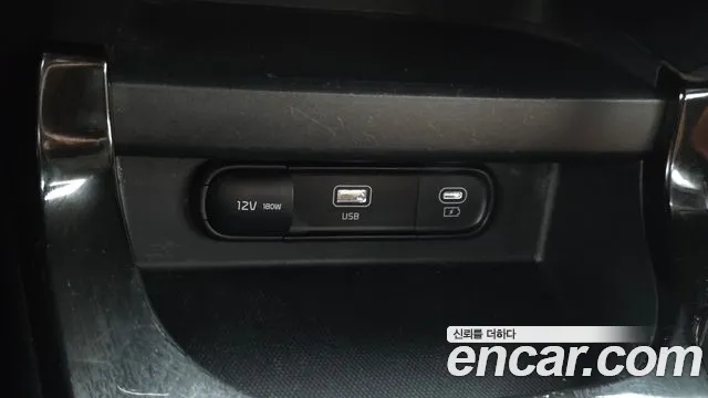 Kia Seltos — Фото автомобиля 18