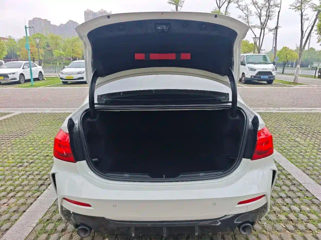 BMW 1 Series — Фото автомобиля 14