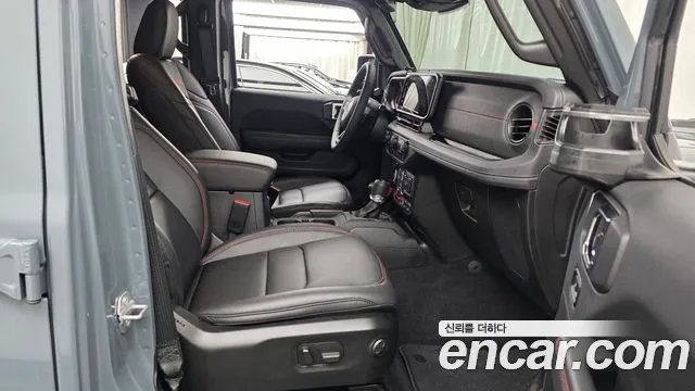 Jeep Wrangler JL — Фото автомобиля 16
