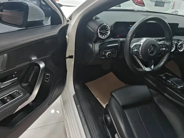 Mercedes-Benz A-Class — Фото автомобиля 15