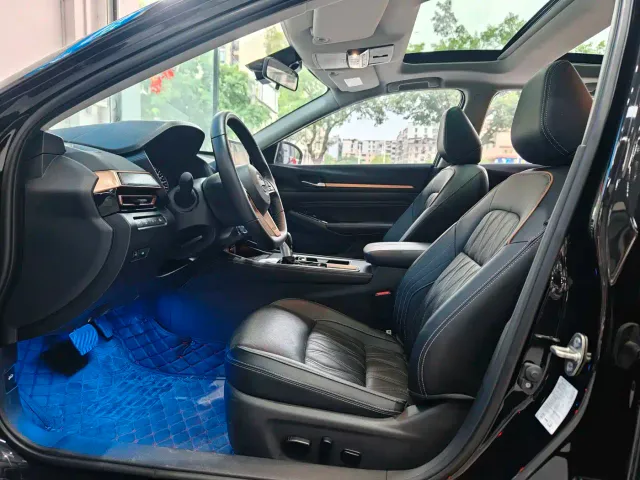 Nissan Teana — Фото автомобиля 8