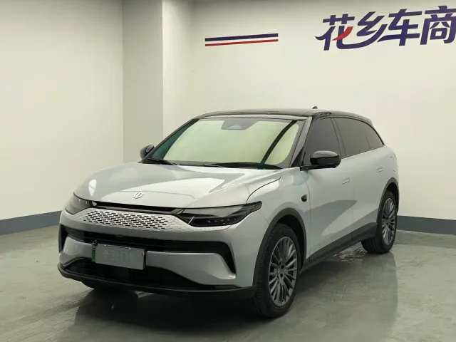 Фотография автомобиля — Leapmotor C11