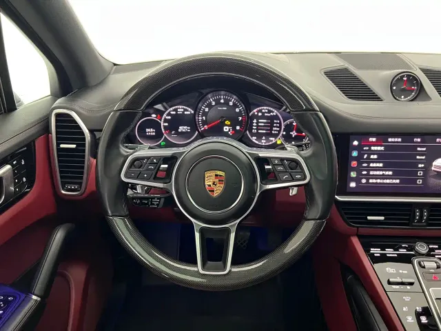 Porsche Cayenne — Фото автомобиля 13