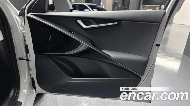 Kia Niro All Niro EV Earth — Фото автомобиля 24