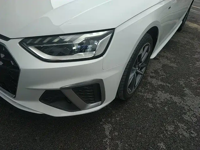Audi A4L — Фото автомобиля 23