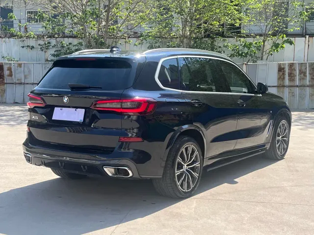 BMW X5 — Фото автомобиля 6