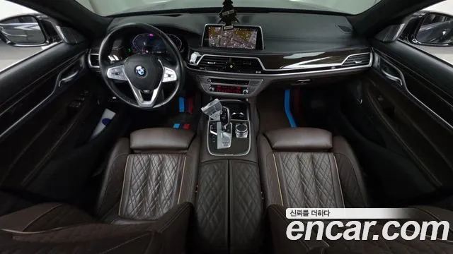 BMW 7 Series — Фото автомобиля 7