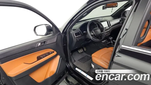 KG_Mobility_Ssangyong Rexton Новый Rexton Sport Khan Дизель 2.2 4WD — Фото автомобиля 10