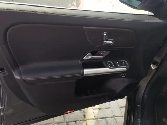 Mercedes-Benz EQA — Фото автомобиля 6