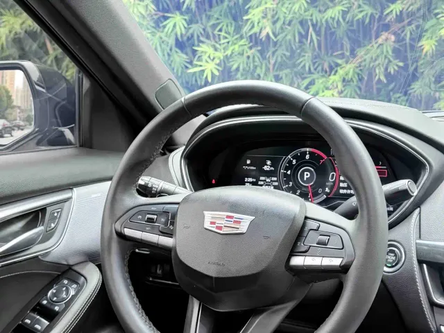 Cadillac CT5 — Фото автомобиля 7