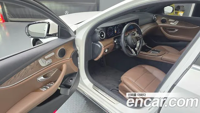 Mercedes-Benz E-Class W213 — Фото автомобиля 10