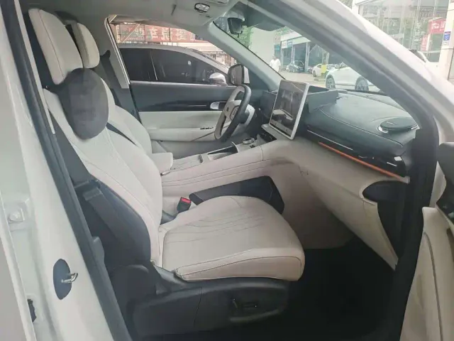 Geely Galaxy E5 — Фото автомобиля 7