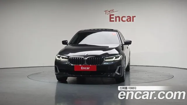 BMW 5-Series — Фото автомобиля 3