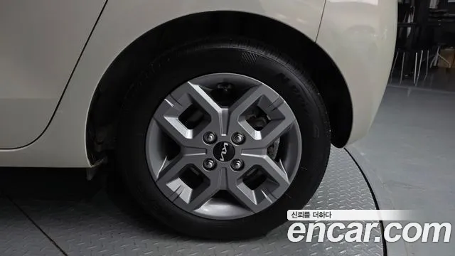 Kia RAY Новый Kia Ray Prestige — Фото автомобиля 17