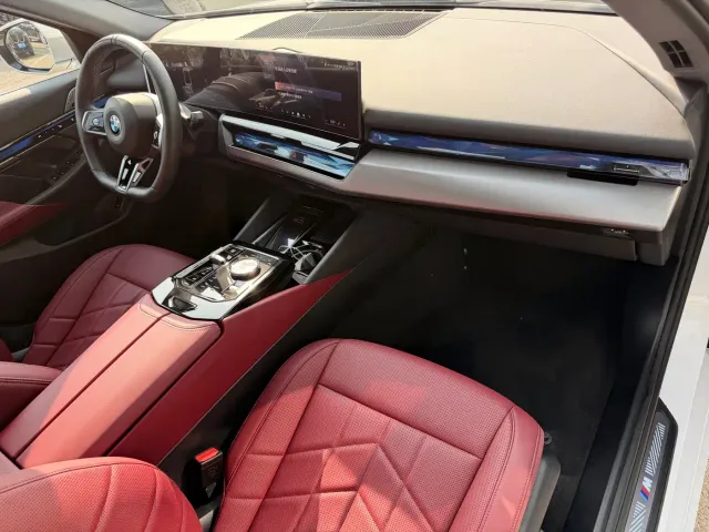 BMW 5 Series — Фото автомобиля 18