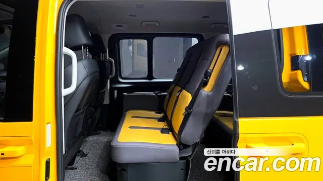 Hyundai Staria Staria L3.5 Школьный автобус — Фото автомобиля 23