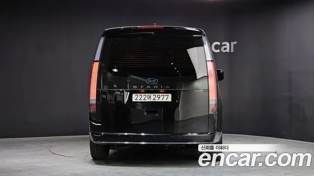 Hyundai Staria Staria — Фото автомобиля 3