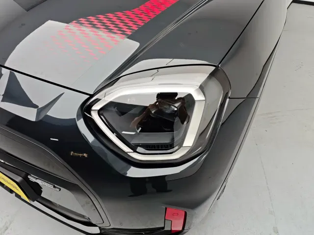 MINI Electric JCW ACEMAN — Фото автомобиля 18