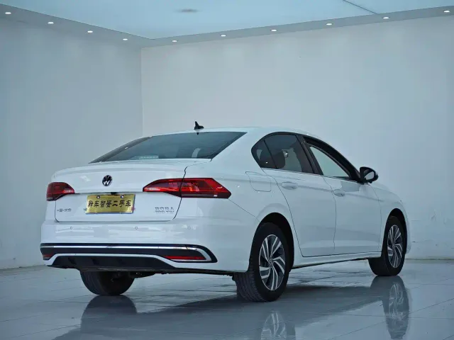 Volkswagen Bora — Фото автомобиля 6