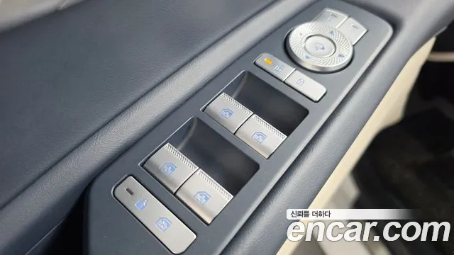 Genesis GV80 — Фото автомобиля 30