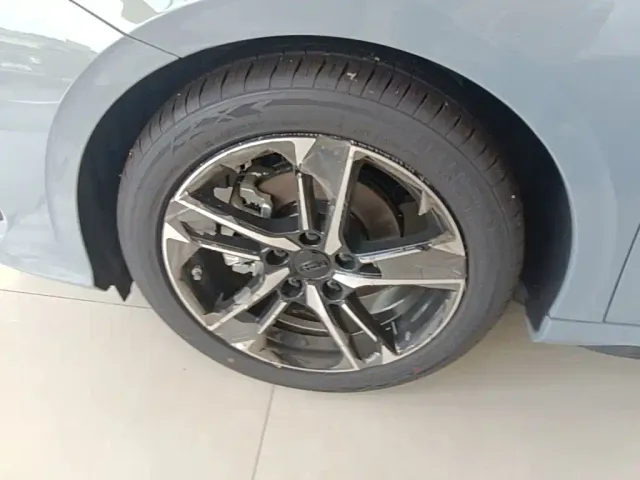 Geely Binrui — Фото автомобиля 22