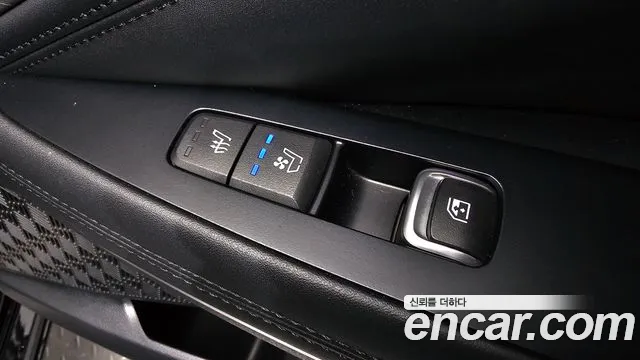 Kia K8 The New K8 2.5 Бензин 2WD — Фото автомобиля 17