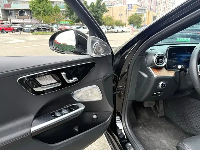 Mercedes-Benz C-Class — Фото автомобиля 4