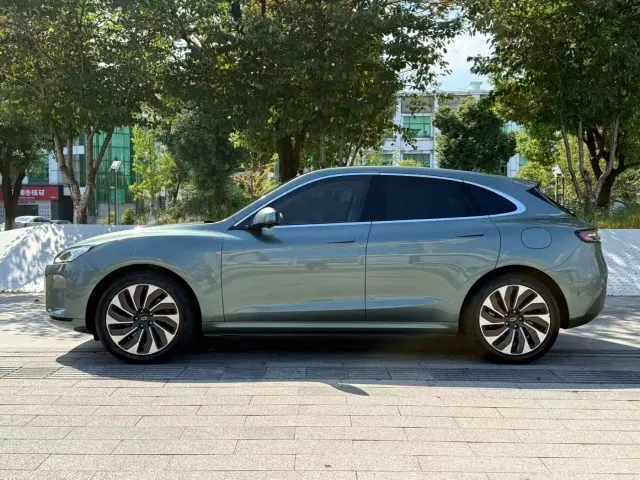 Aito M5 — Фото автомобиля 10