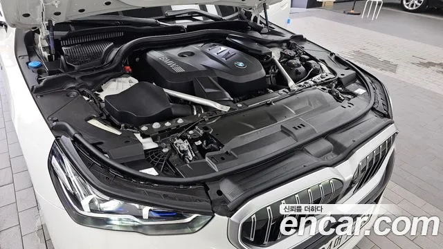 BMW 5-Series 5 серия (G60) 530i xDrive M Sport — Фото автомобиля 6