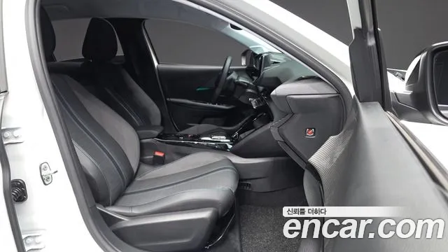 Peugeot 208 e-208 2nd Gen — Фото автомобиля 17