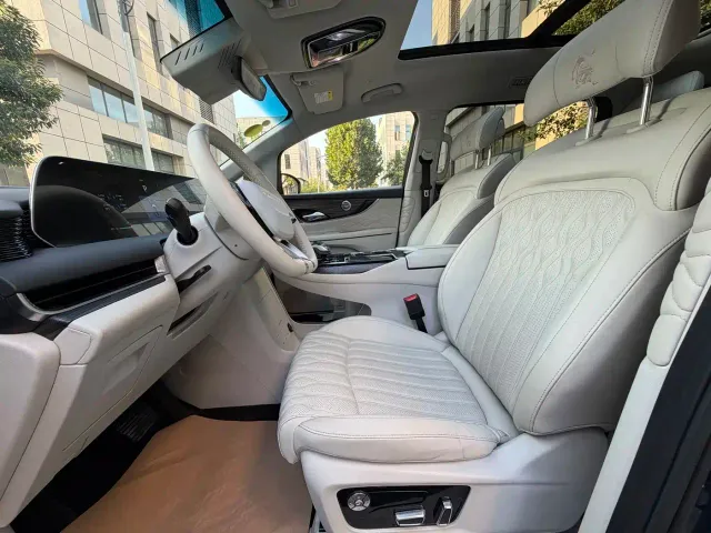 Forthing Xinghai V9 — Фото автомобиля 15