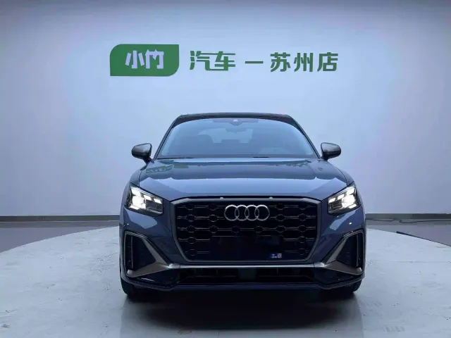 Audi Q2L — Фото автомобиля 2