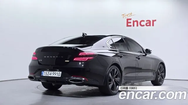 Genesis G70 — Фото автомобиля 2