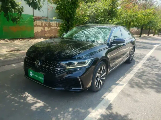 Фотография автомобиля — Volkswagen Passat
