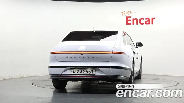 Hyundai Grandeur Grandeur (GN7) — Фото автомобиля 4