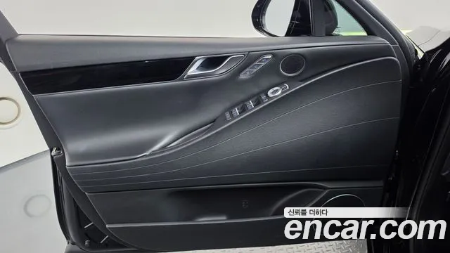 Genesis G80 RG3 — Фото автомобиля 13