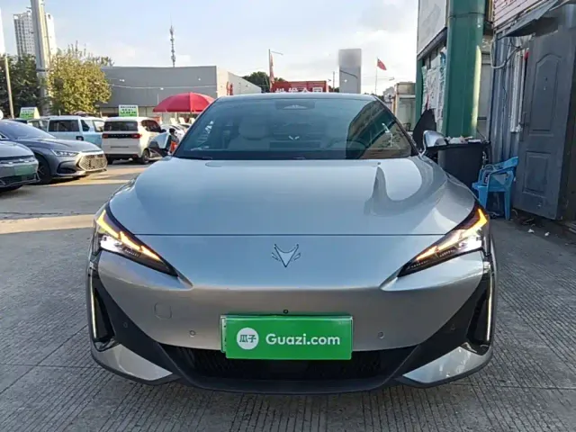 Arcfox Alpha S5 — Фото автомобиля 2